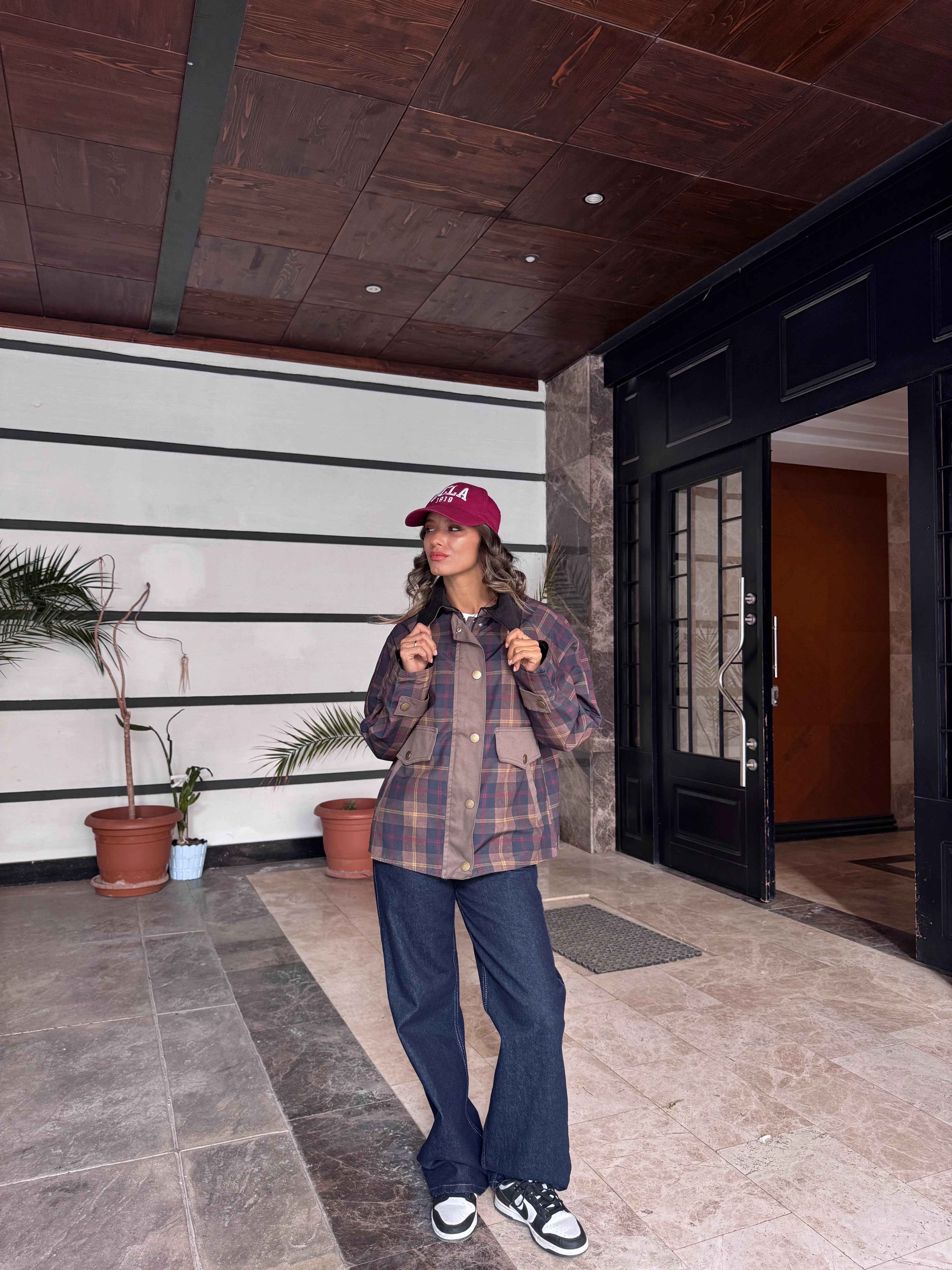 Kadife Yaka Ekose Ceket