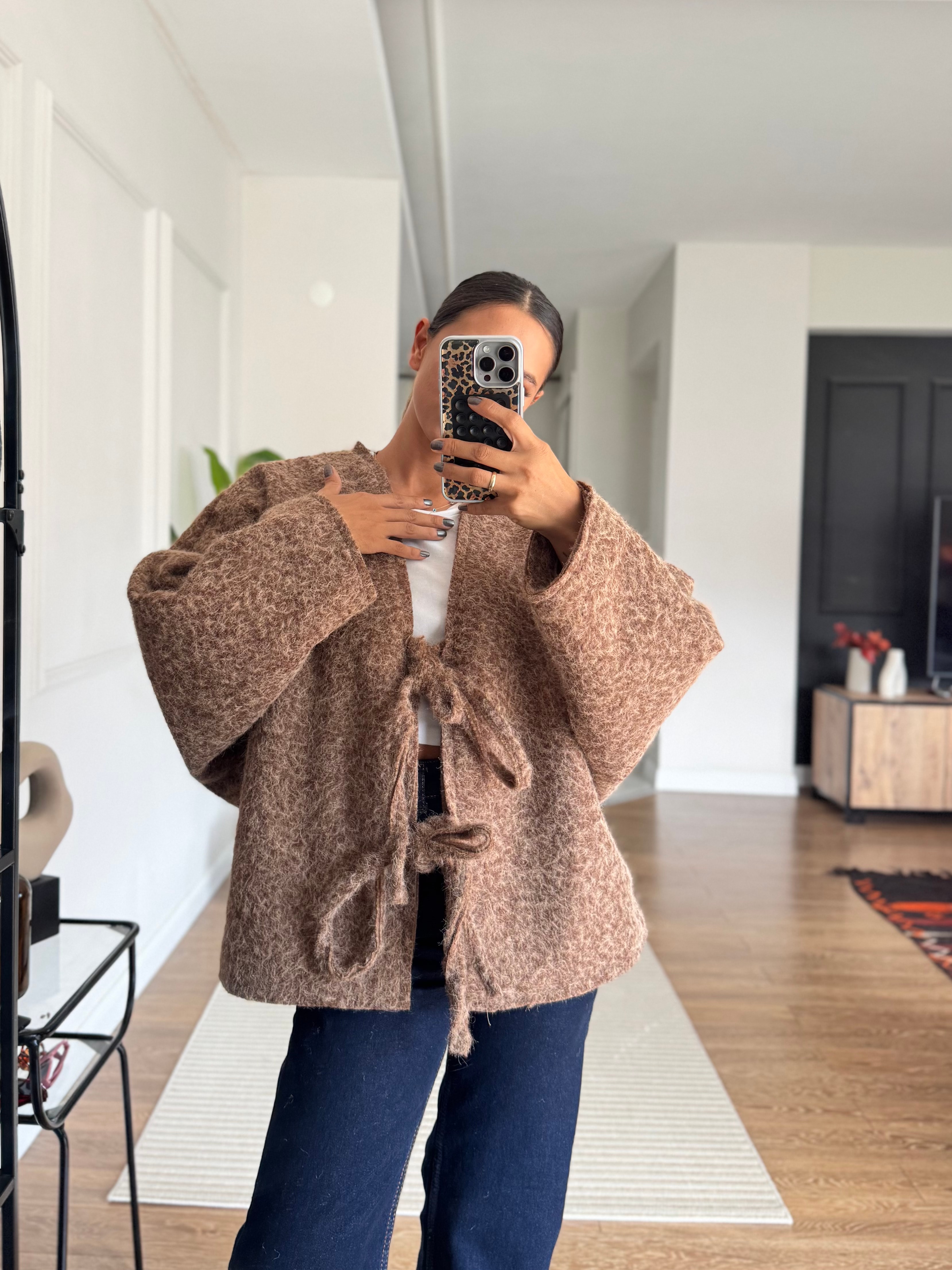 Oversize Bağcık Detaylı Sakallı Ceket