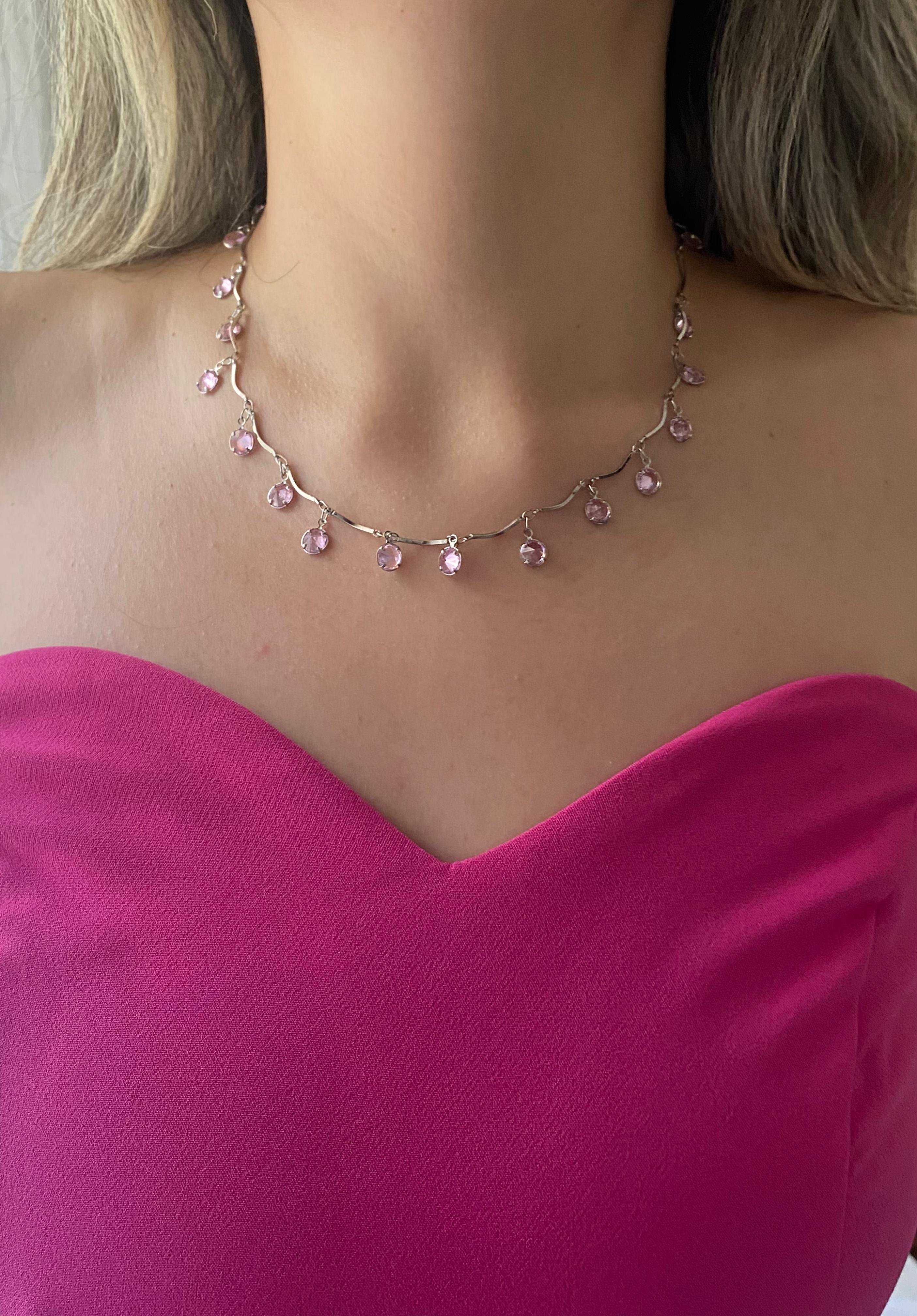 Zirkon Pembe Taş Detaylı Kolye