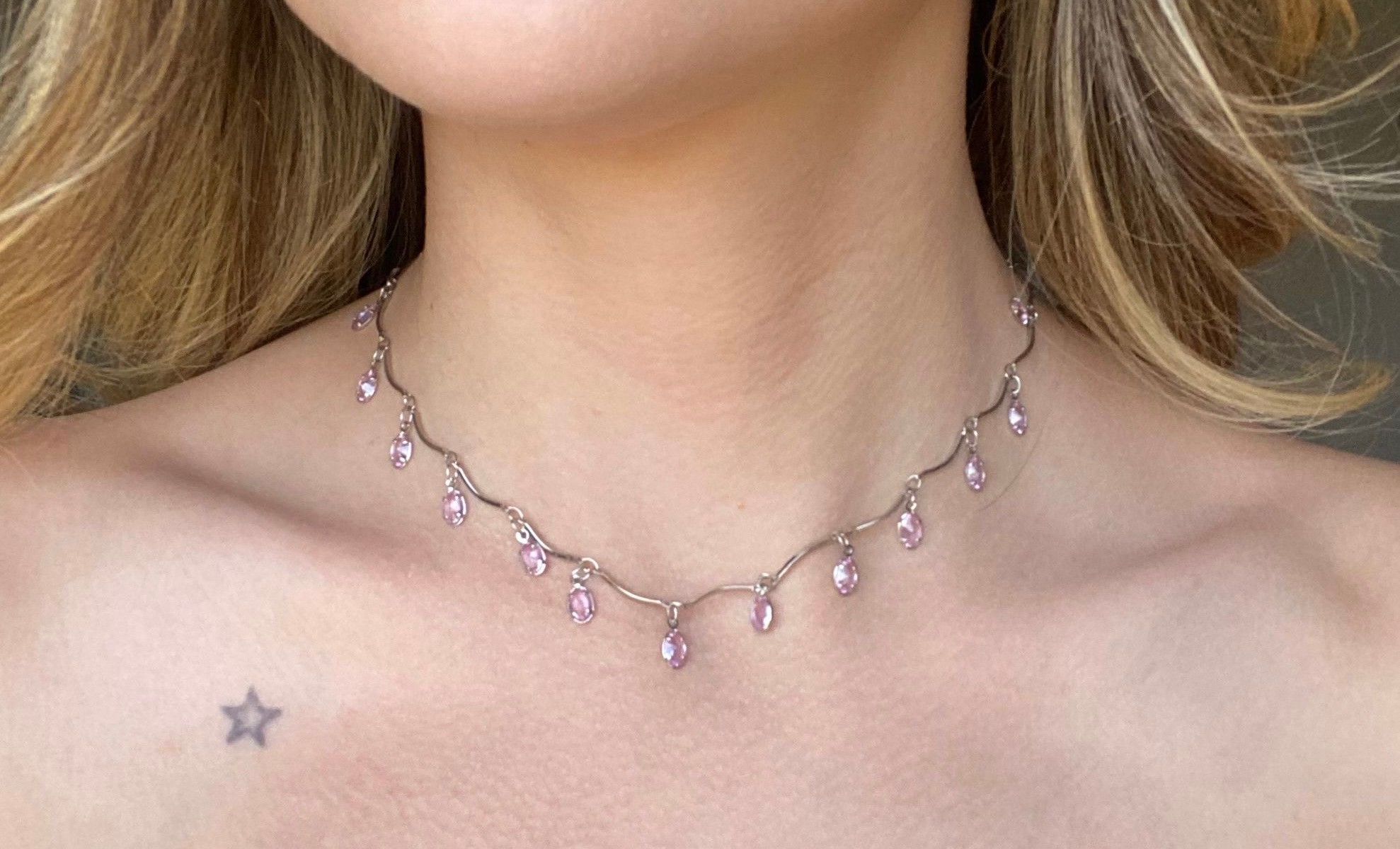 Zirkon Taşlı Pembe Damla Detaylı Kolye