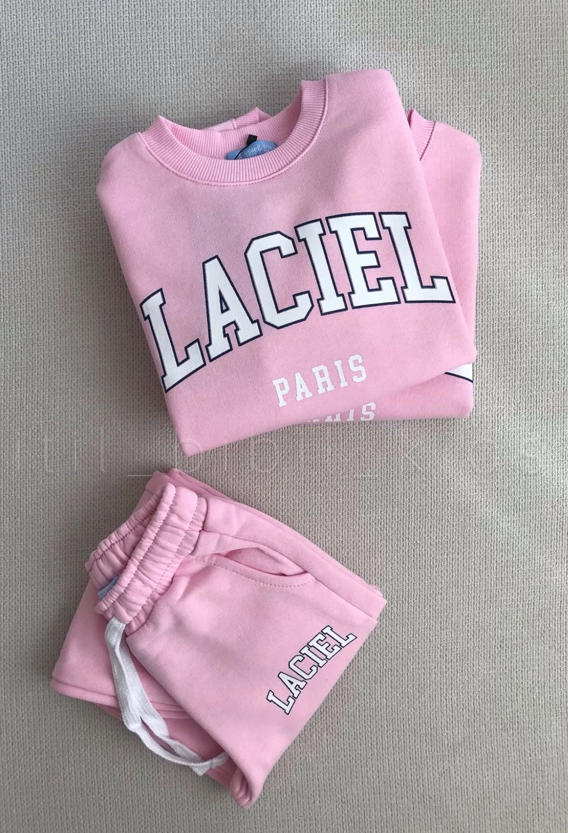 PEMBE LACİEL TAKIM