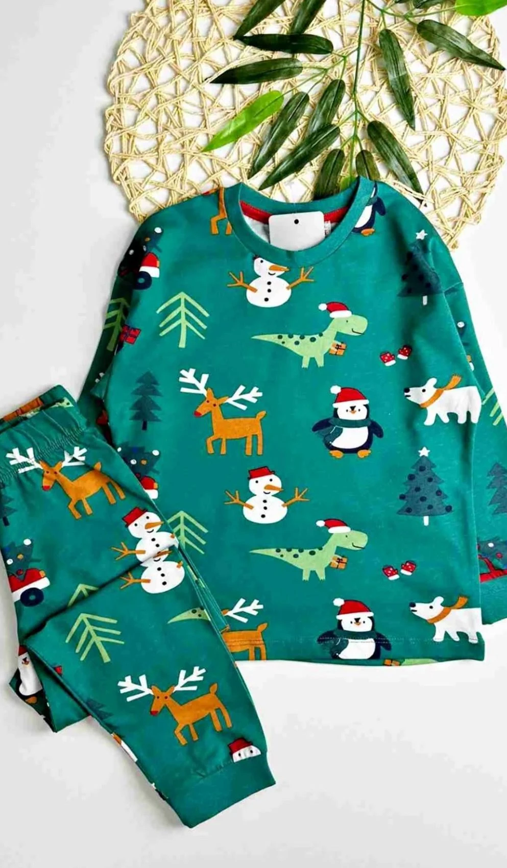 KARDAN ADAMLI YEŞİL PİJAMA(UNİSEX)