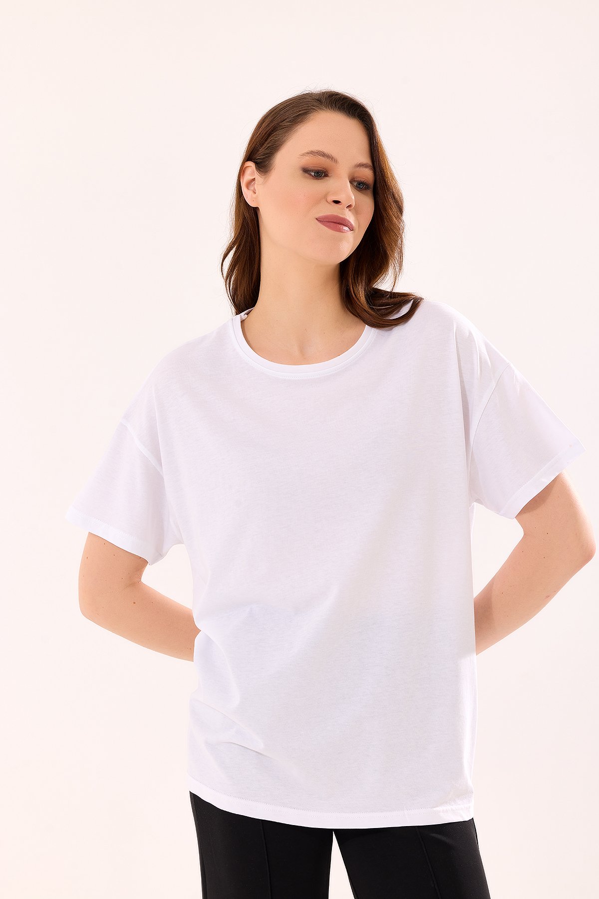 Kadın Basic Oversize Tişört - Beyaz