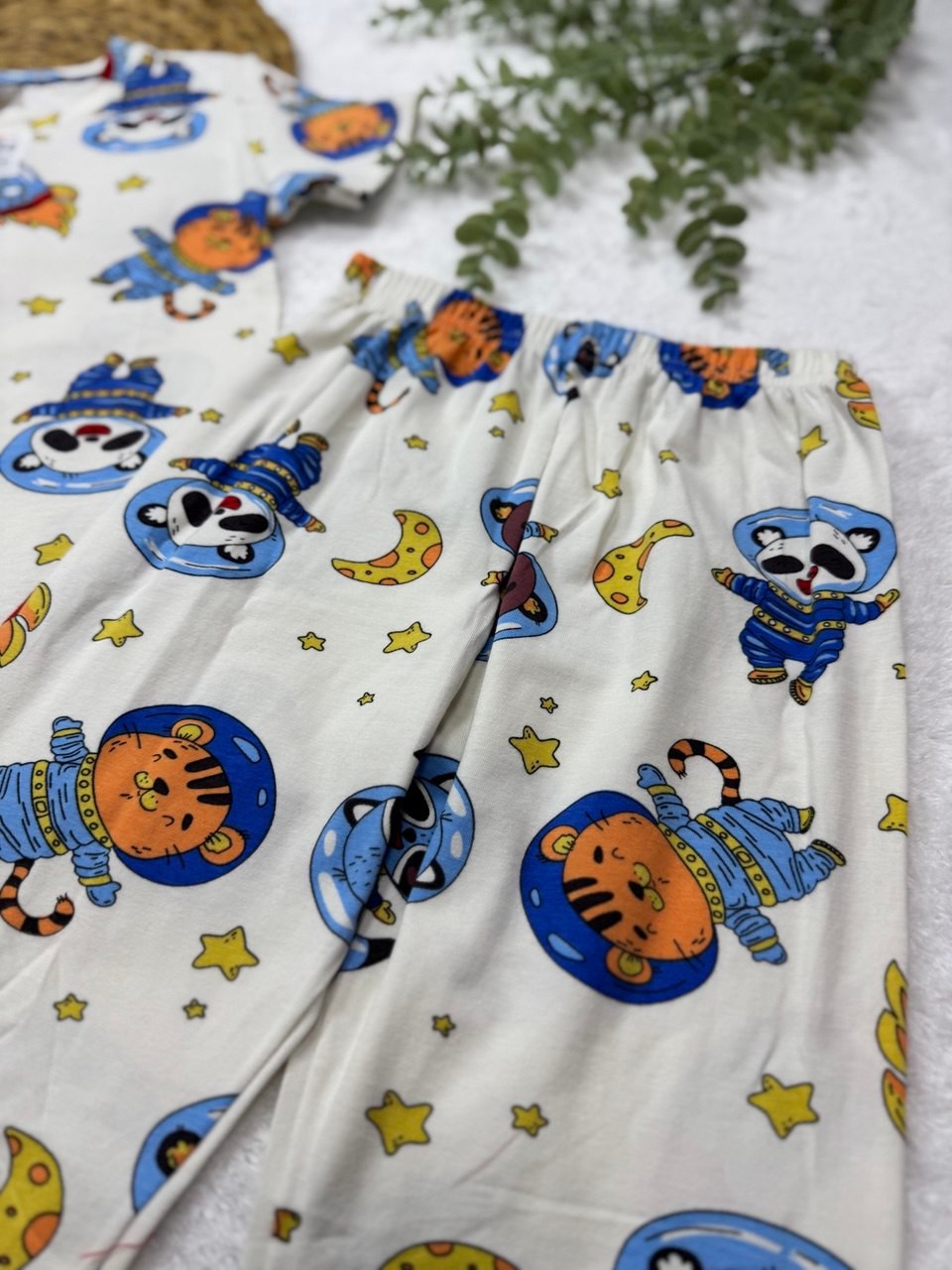 Erkek Çocuk Gezegen Temalı %100 Pamuk Pijama Takımı