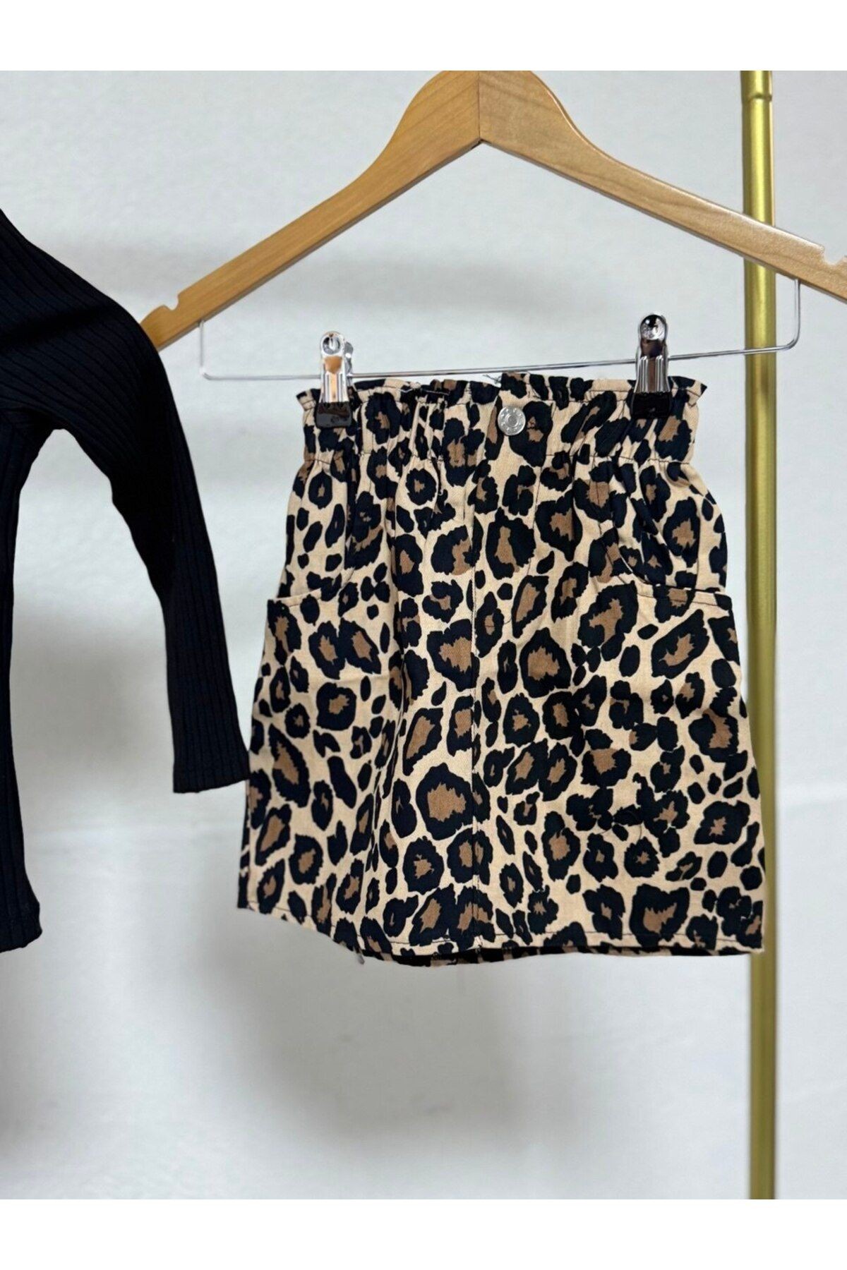 Kız Çocuk Balıkçı Yaka Bodyli, Leopar Etekli Takım