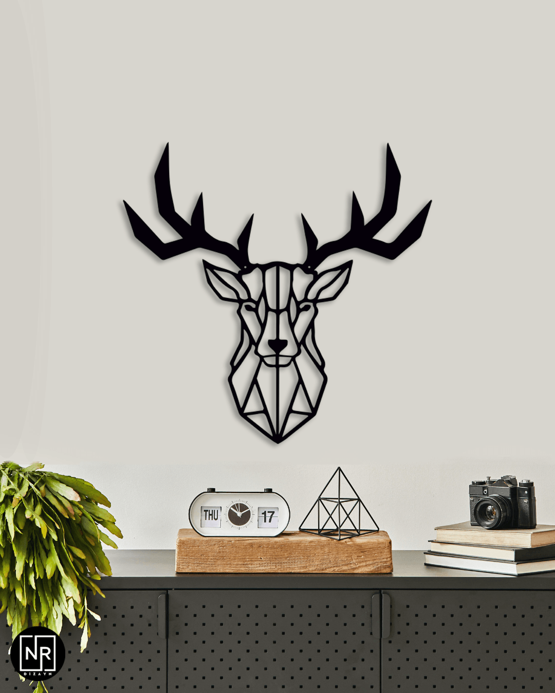 Deer Head Themed Metal Design Painting