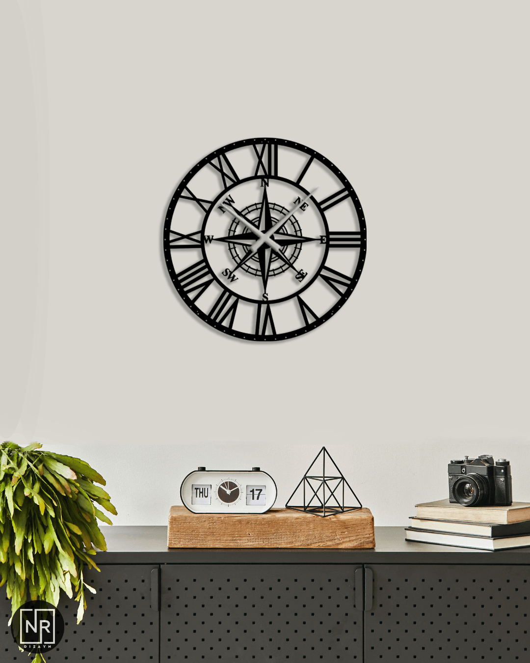 Decorative Compass Metal Wall Clock