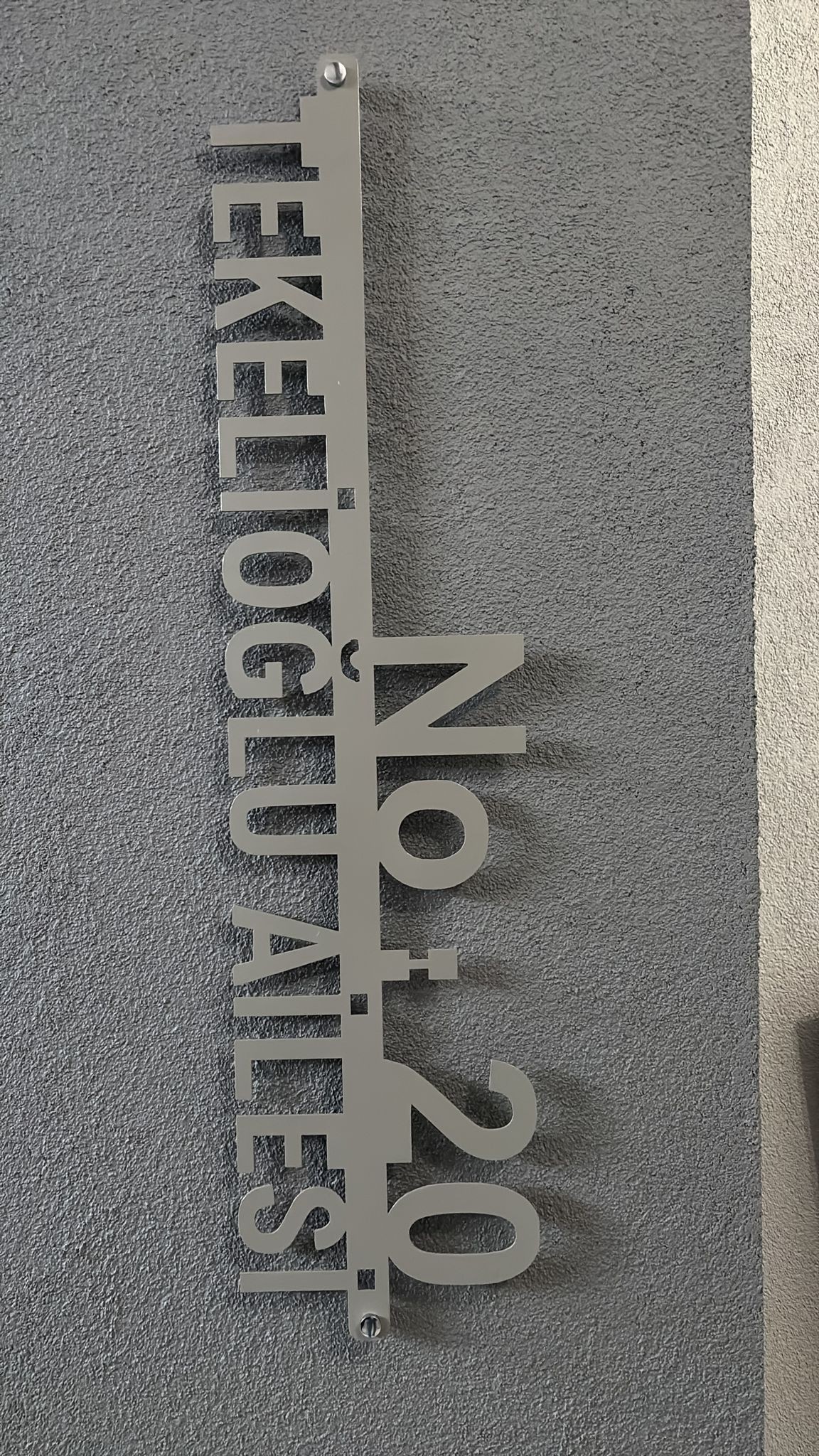 Personalisierte Außen-Gartenhaus-Wand Familiennamensschild Metall-Design