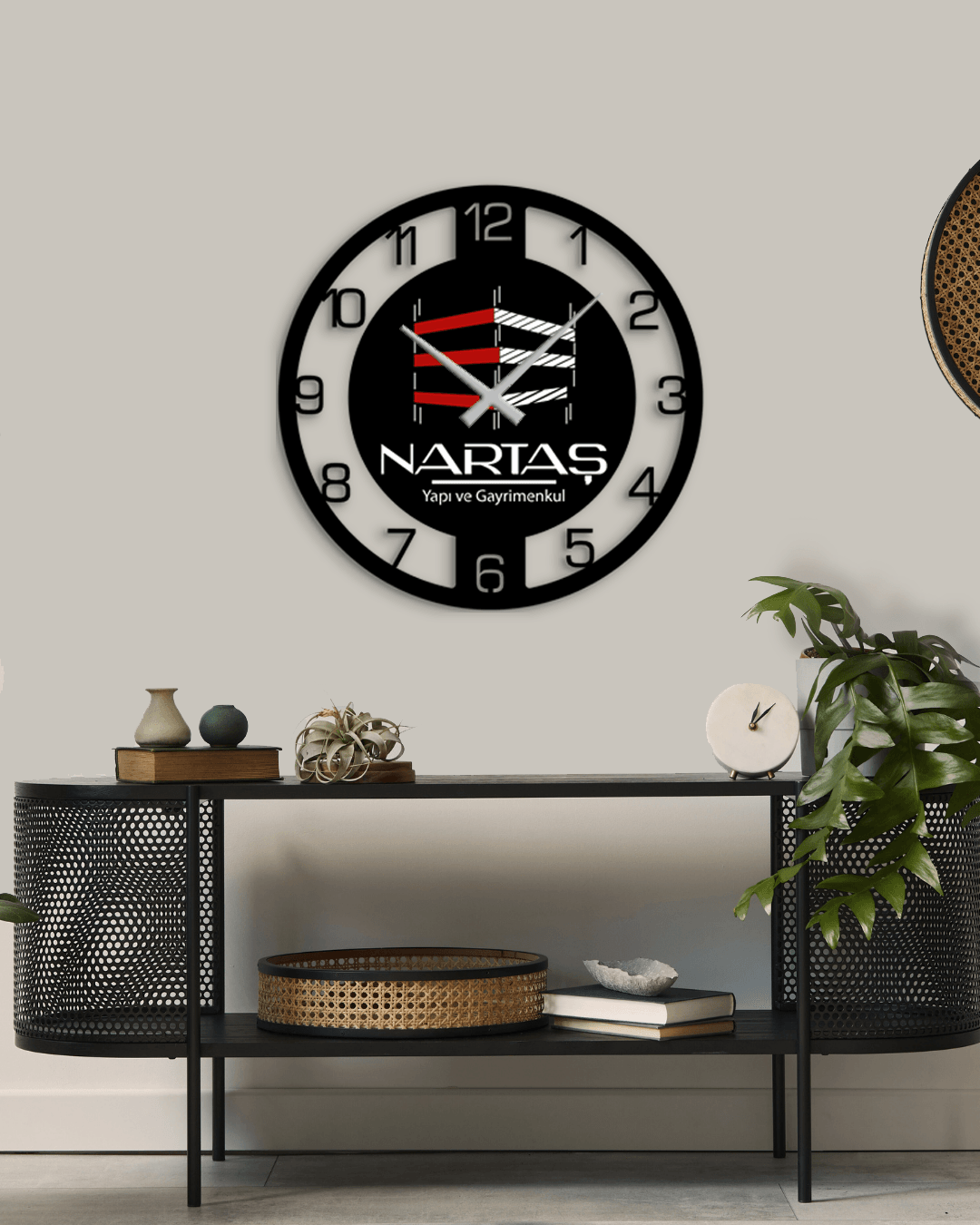 Personalized Design Metal Wall Clock