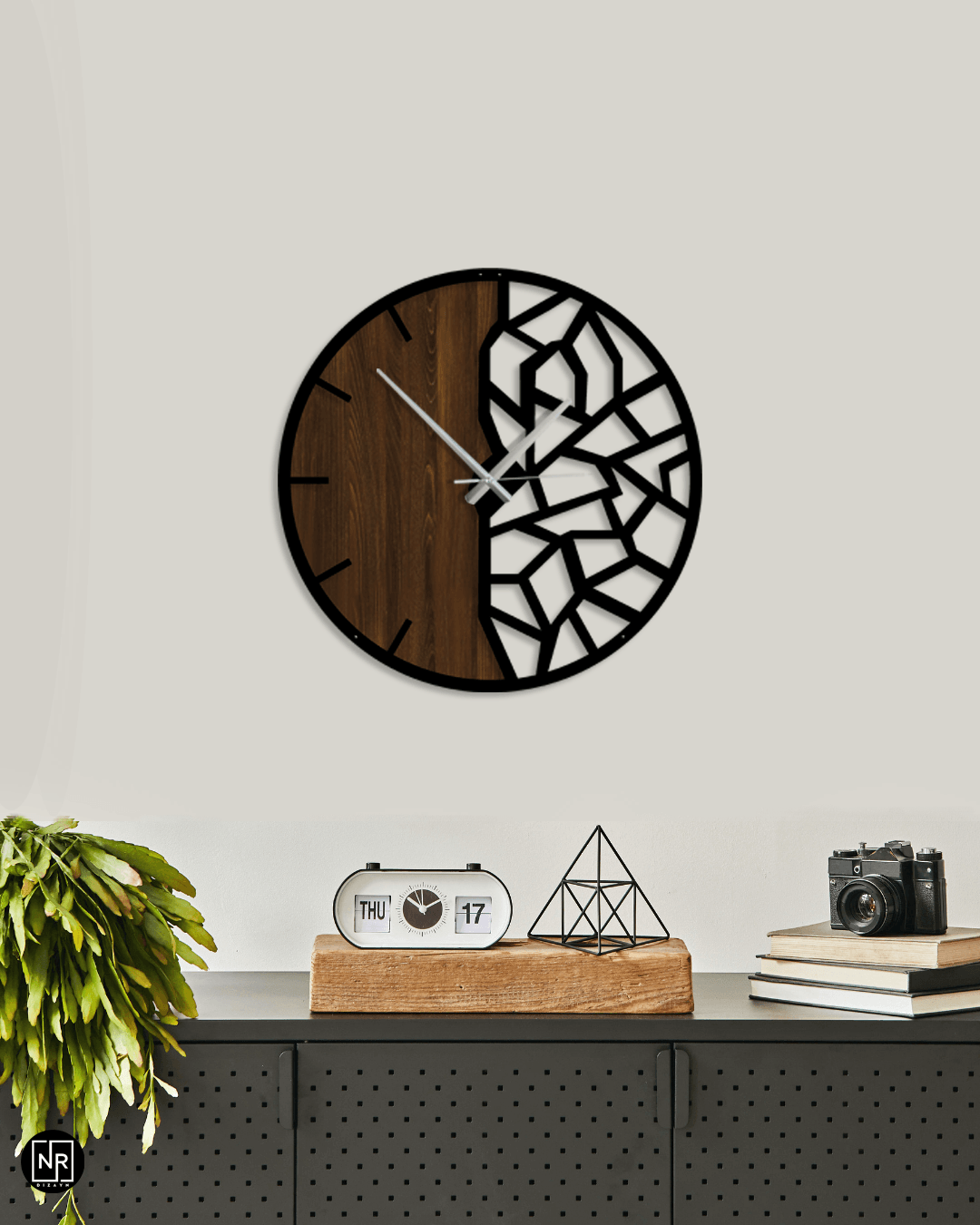 Duality Clock Dekoratif Metal Duvar Saati