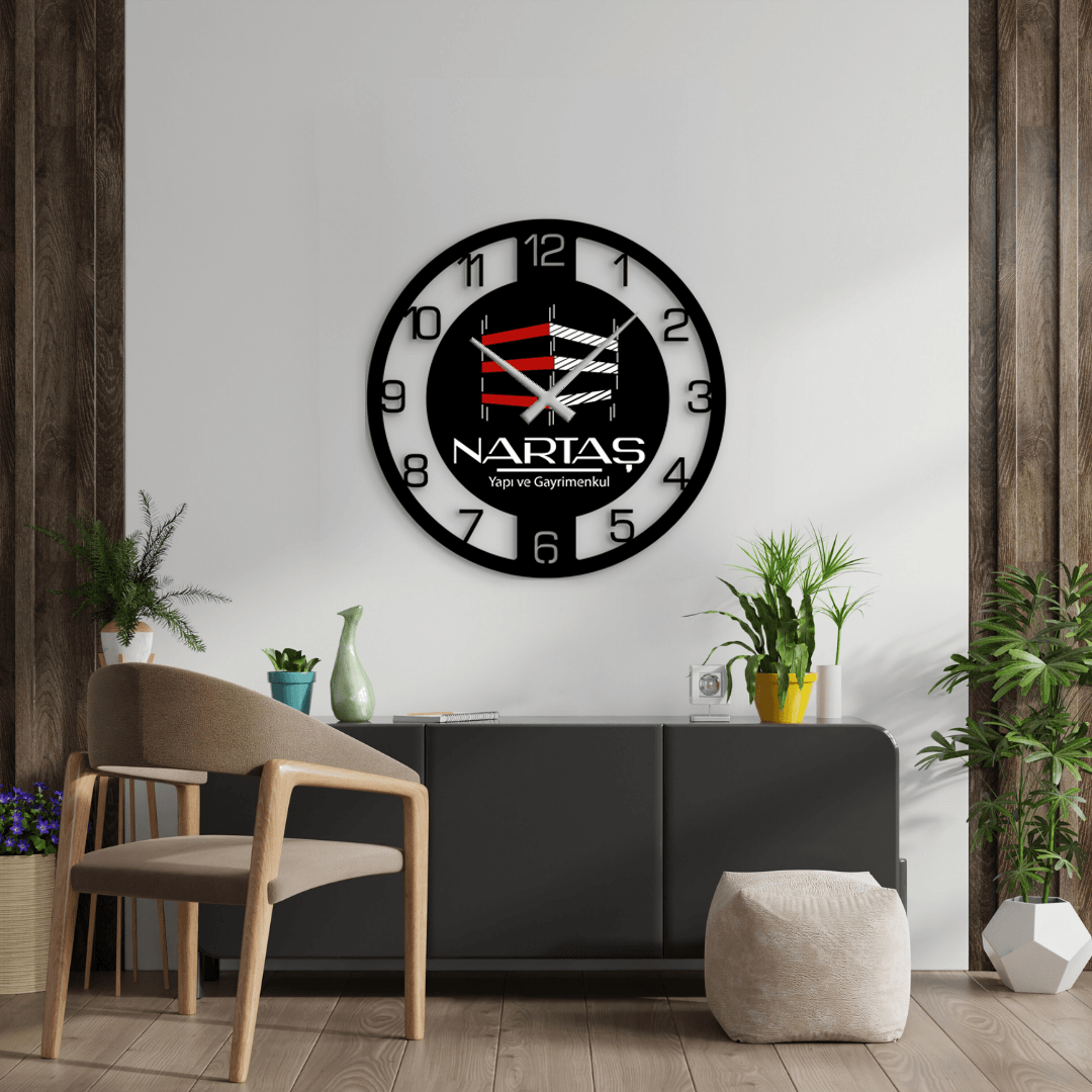 Personalized Design Metal Wall Clock