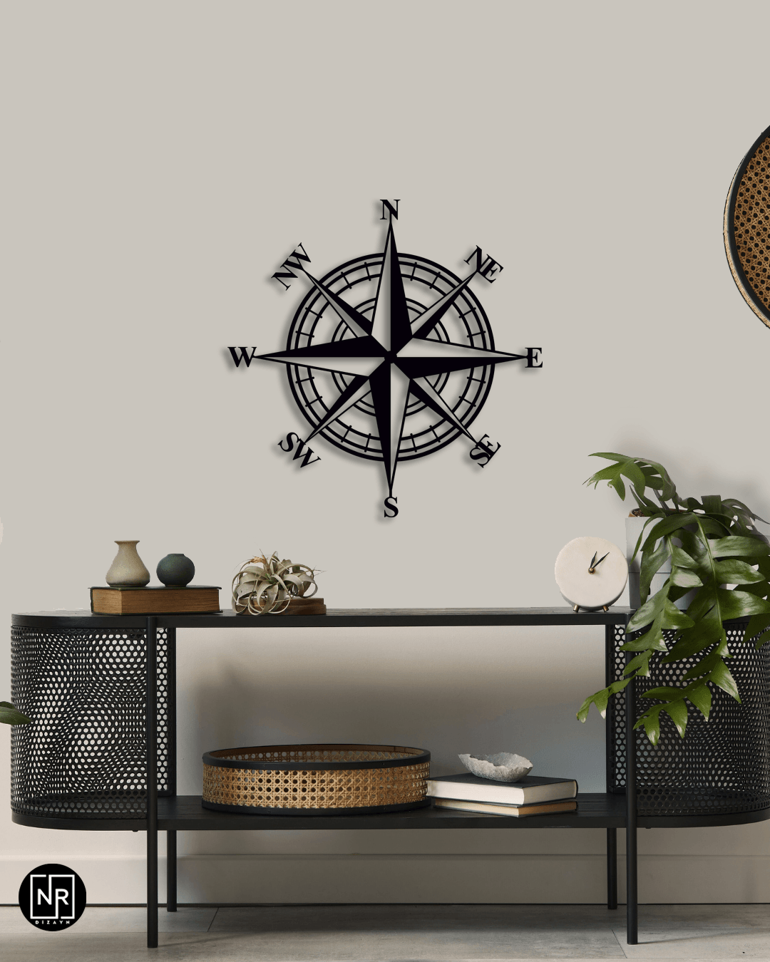 Compass Decorative Metal Wall Painting