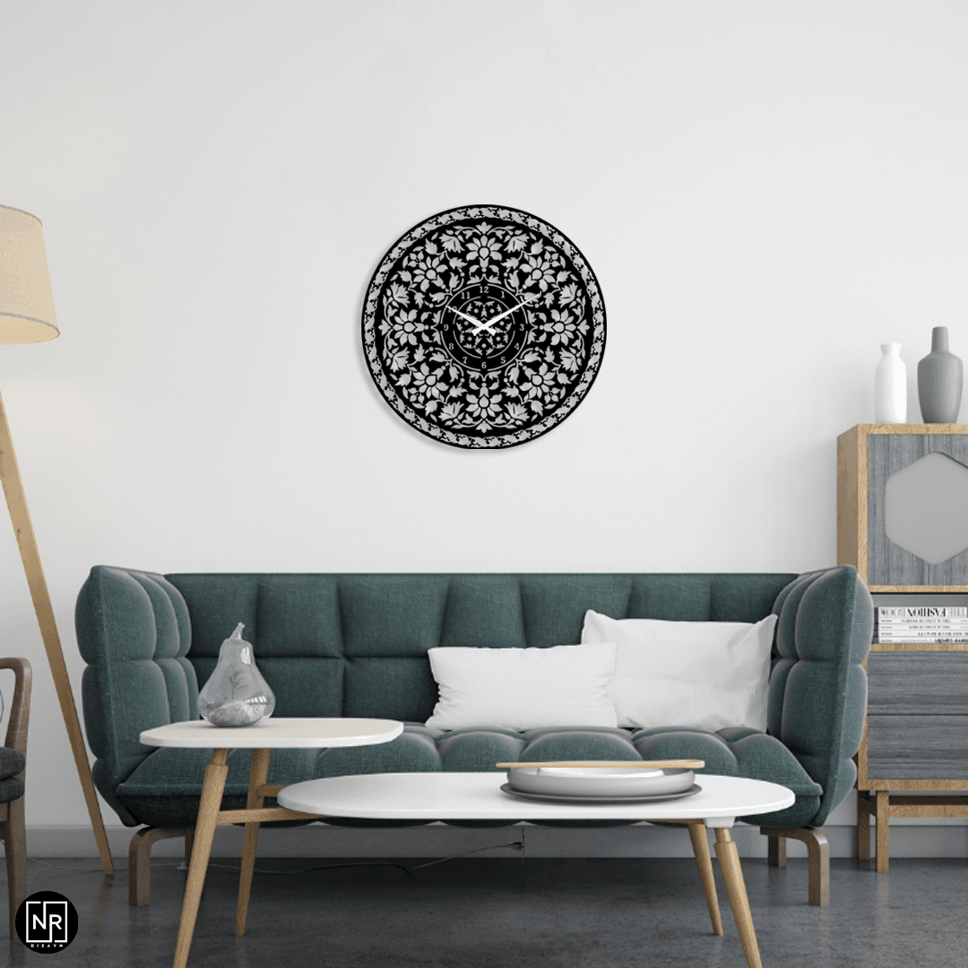 Metal Wall Clock with Islamic Motif