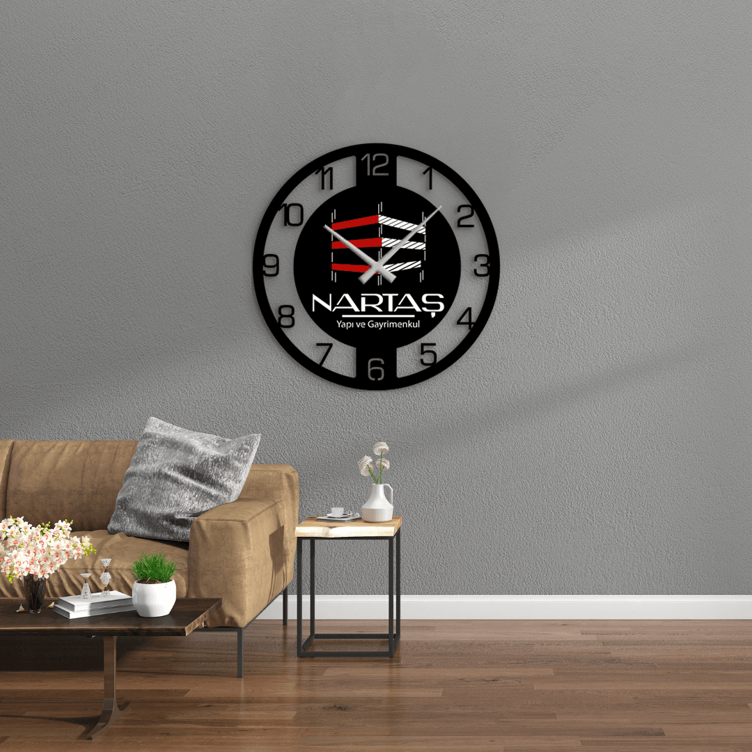 Personalized Design Metal Wall Clock