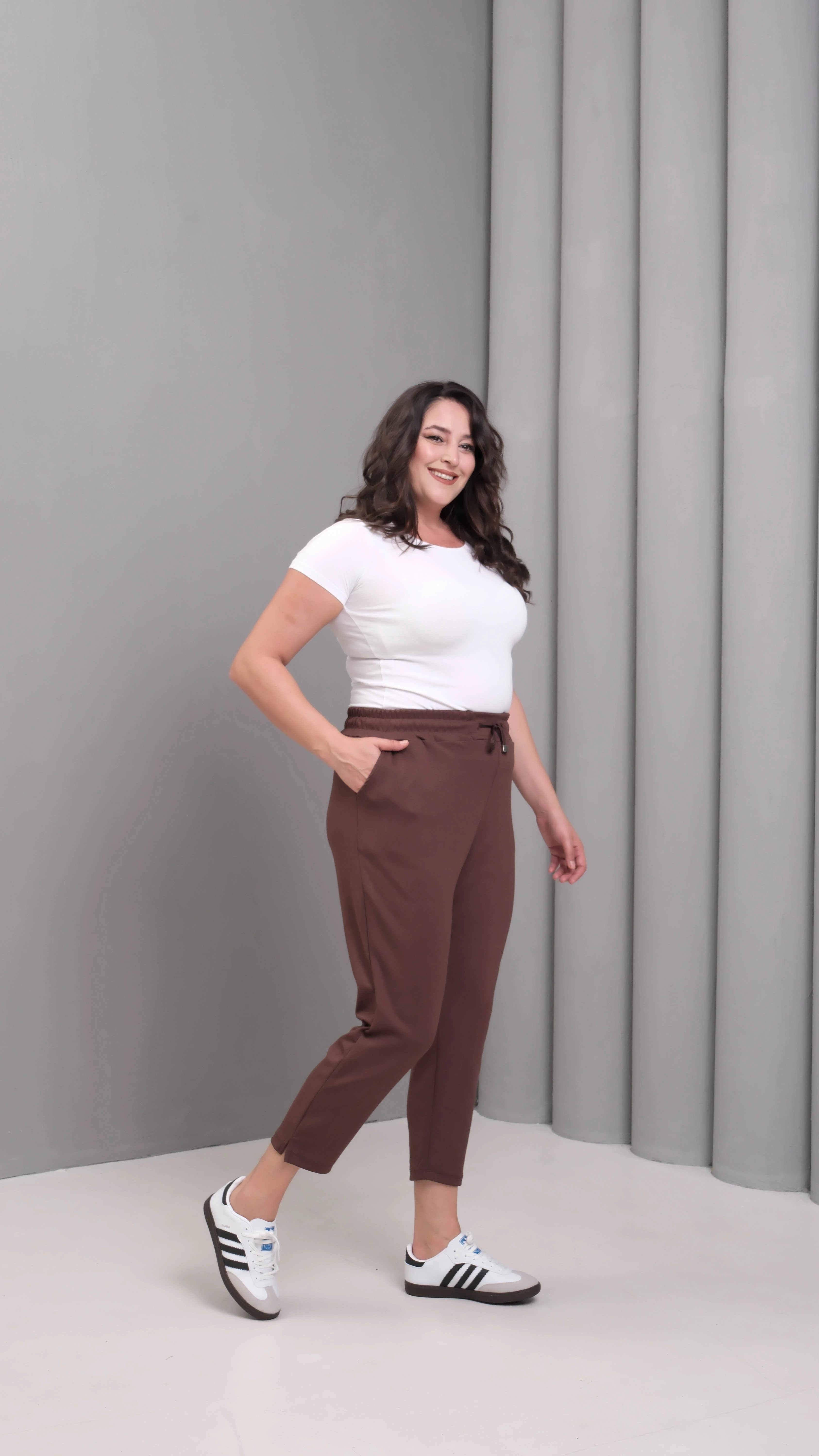 Kısa Dar Paça Eşofman Altı - Kahverengi