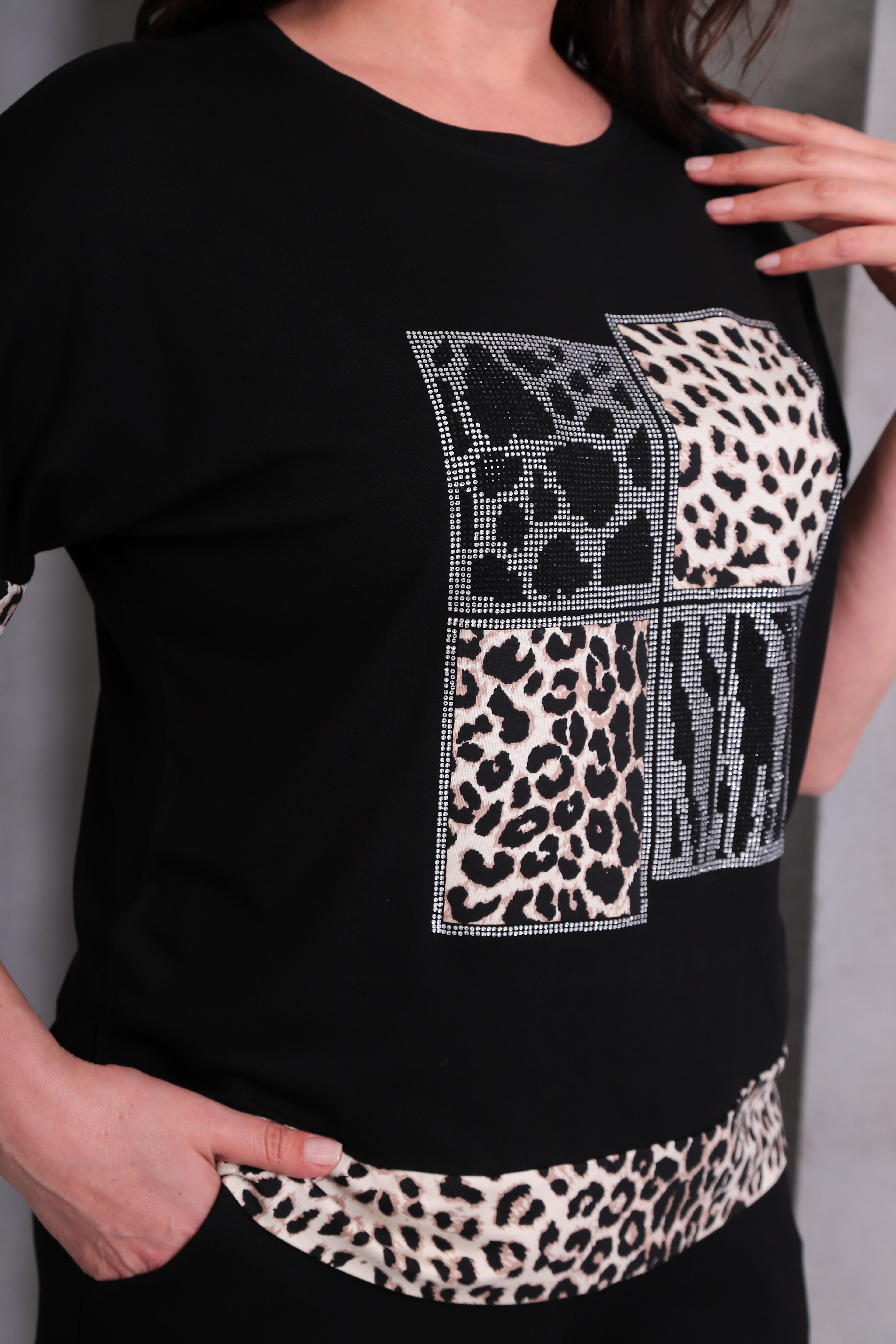 Leopar Desenli Kısa Kol Takım