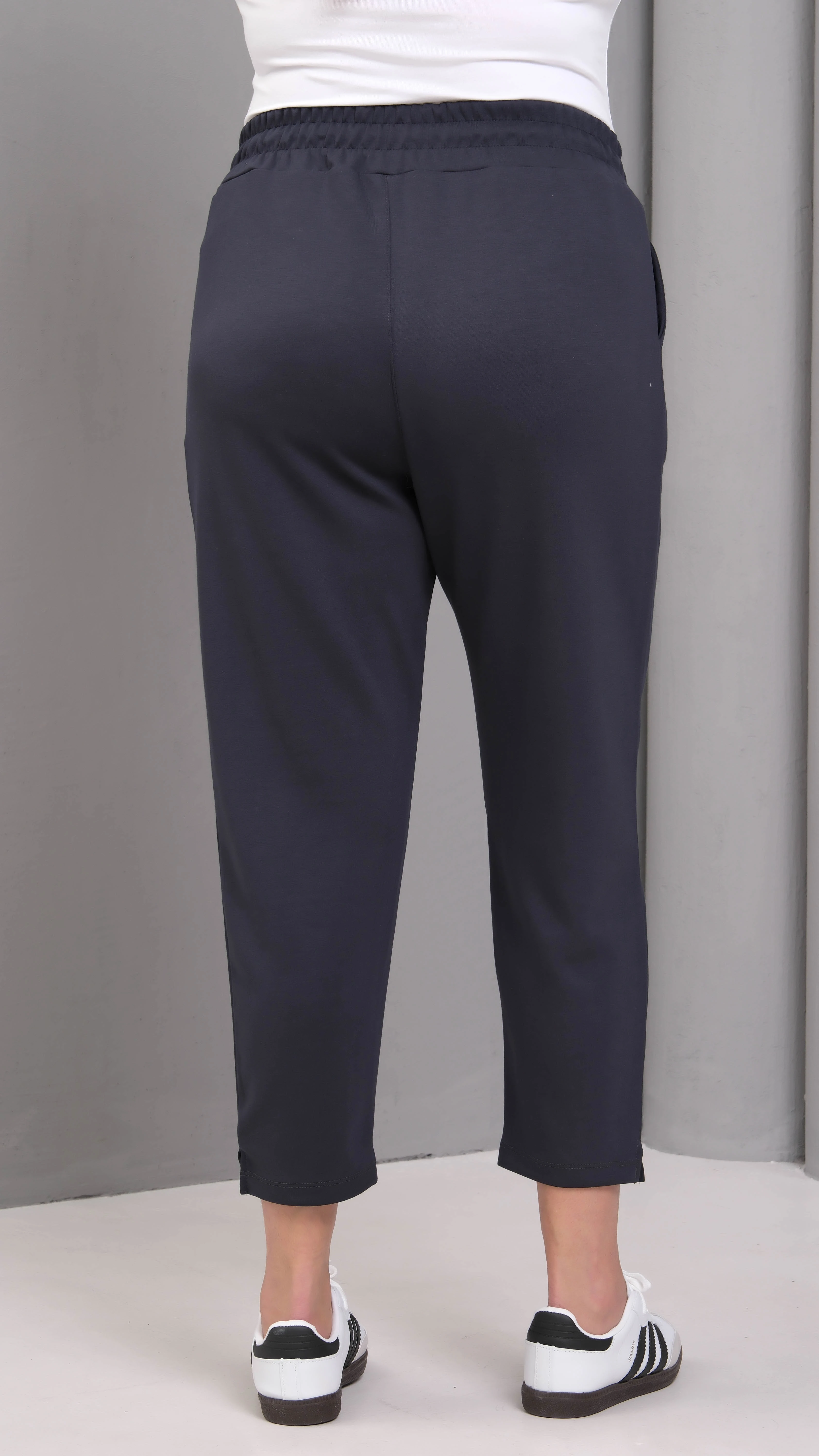 Kısa Dar Paça Eşofman Altı