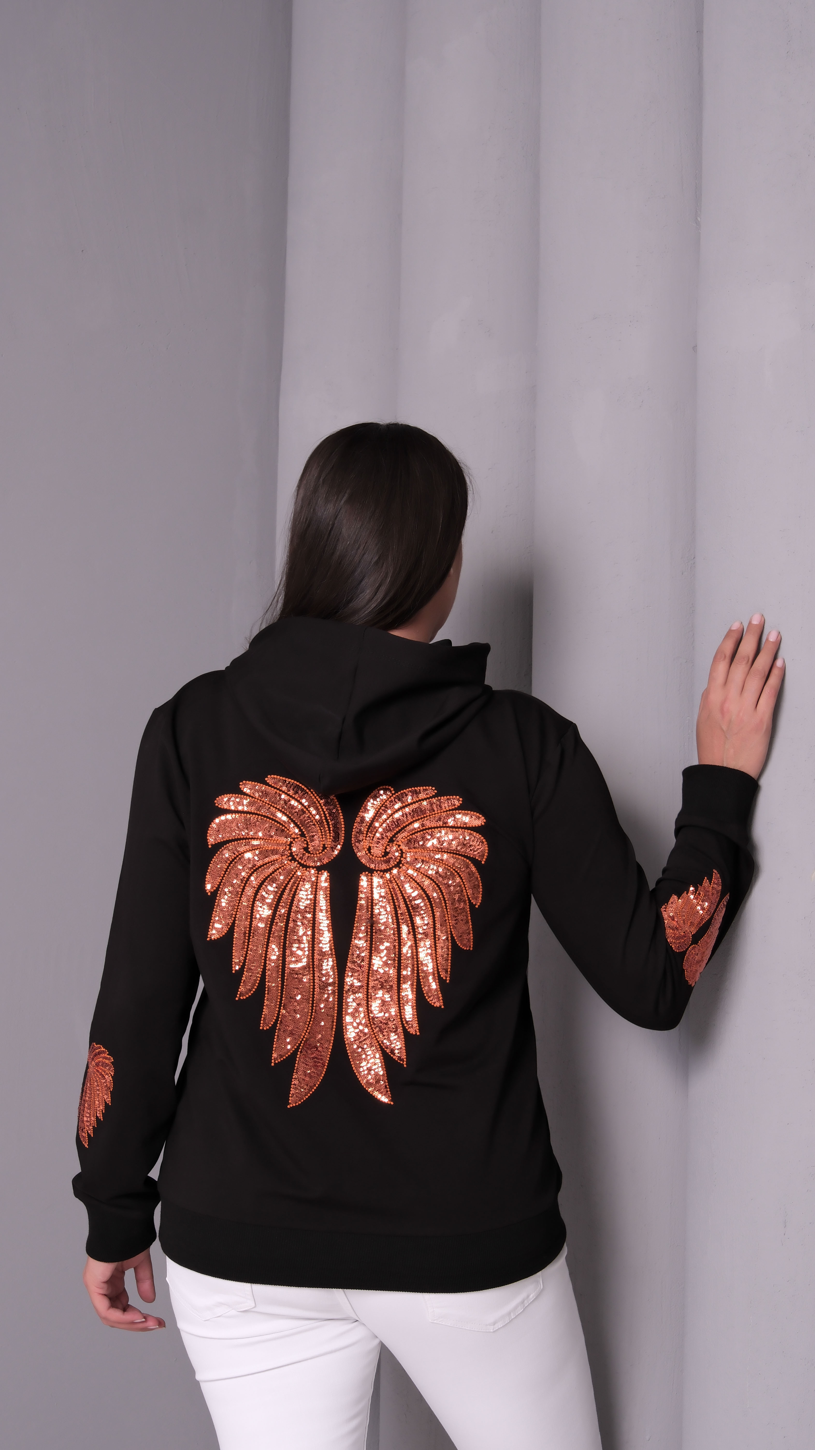 Kanat Nakışlı Kapuşonlu Sweatshirt