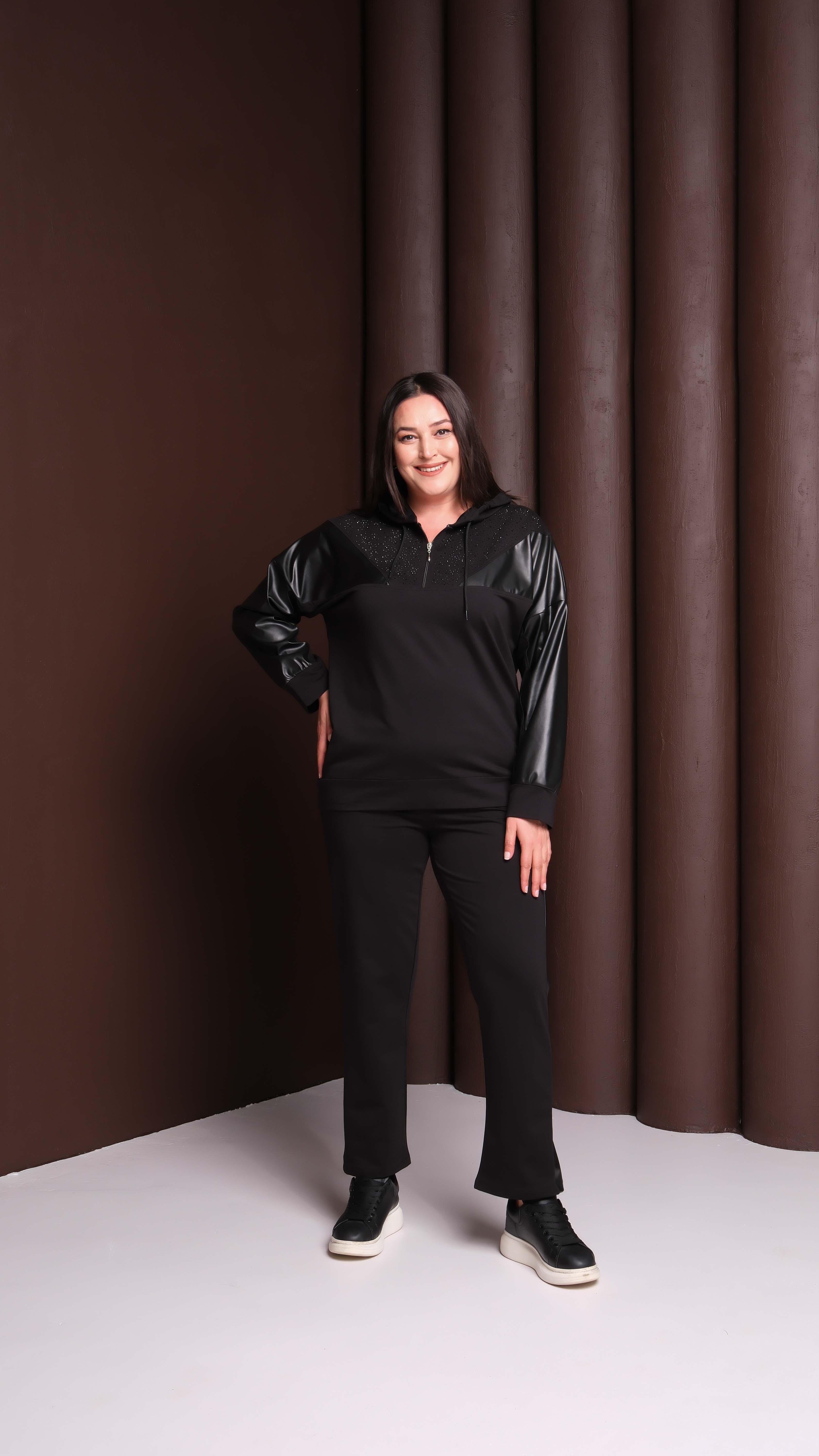 Deri Kollu Taş Detaylı Takım