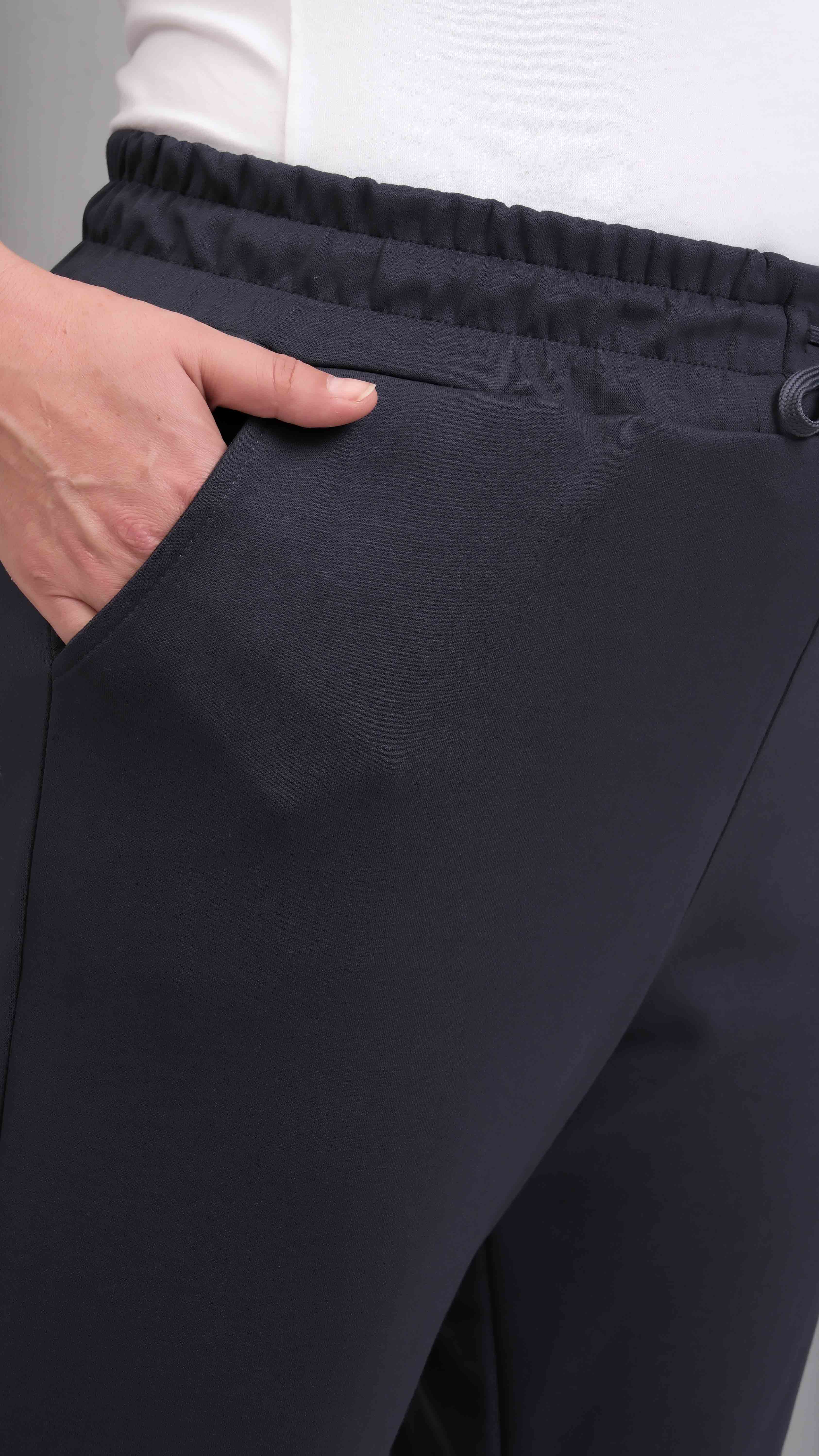 Kısa Dar Paça Eşofman Altı