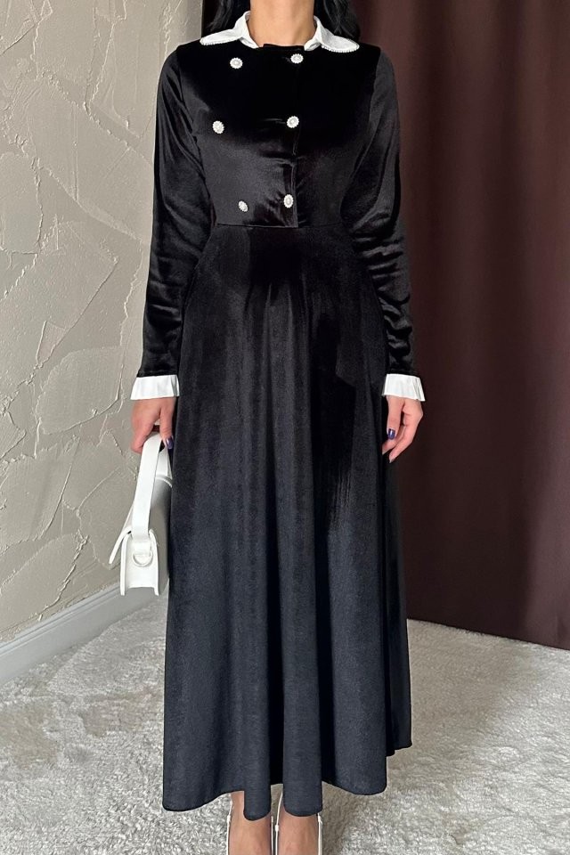 Siyah Yakası Taşlı Garnili Kadife Elbise