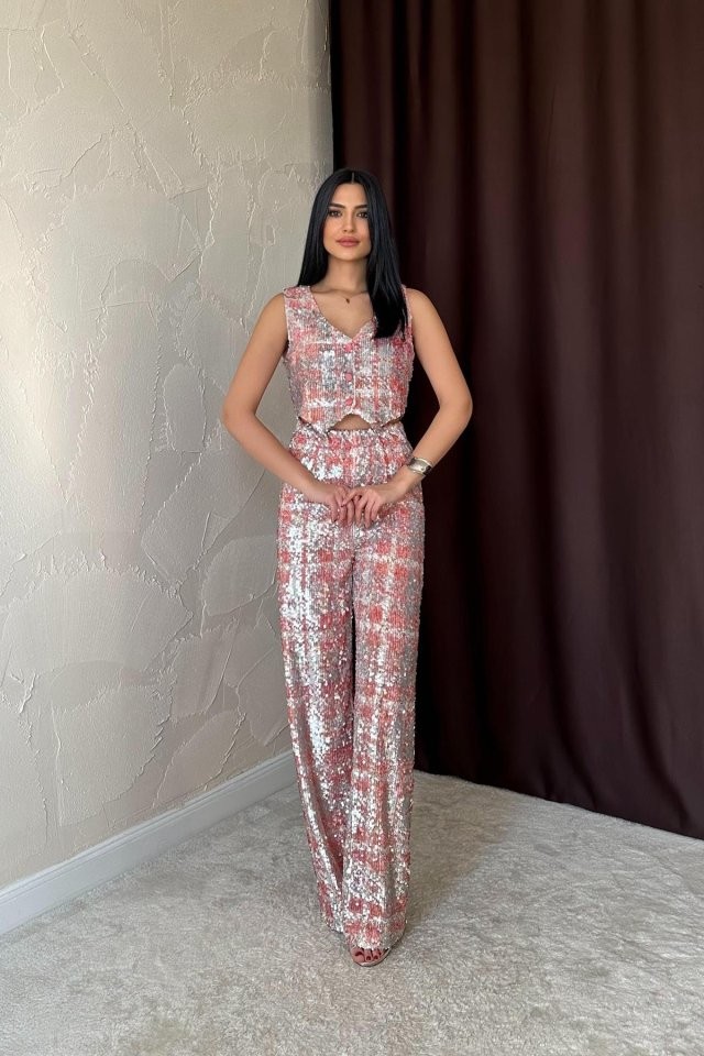 Gri Pullu Yelek Ve Pantolon Takım