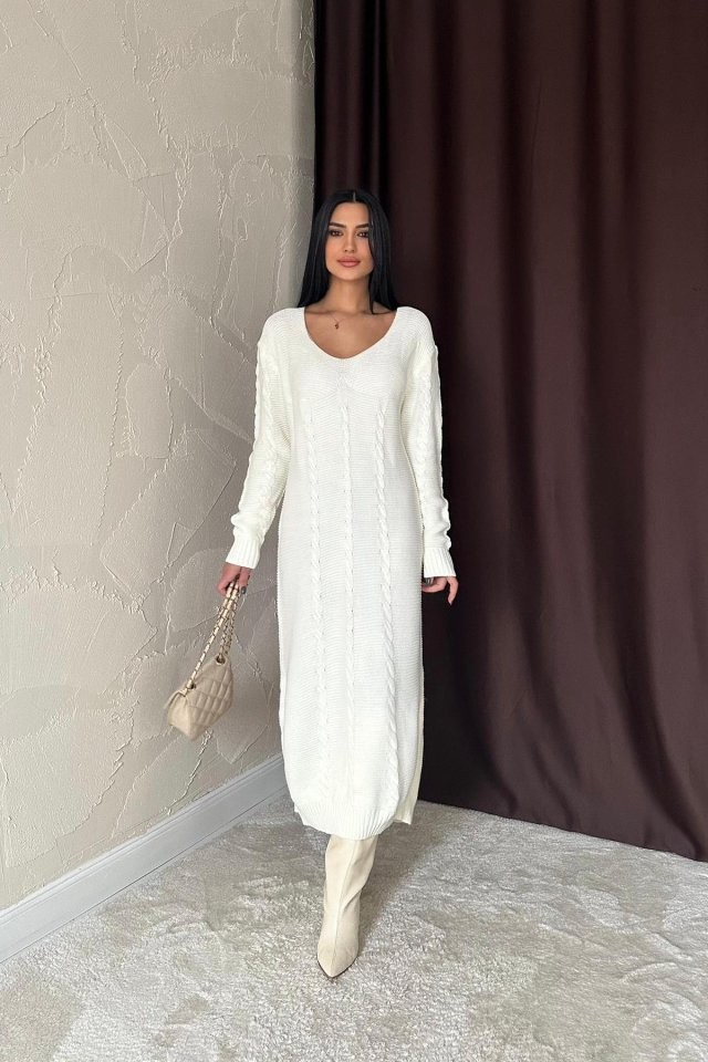 Beyaz Kemerli Triko Elbise