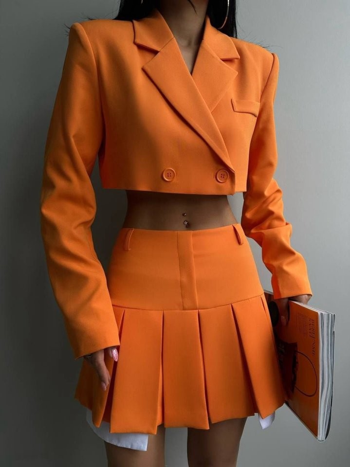 Pileli Etek Crop Ceket Takım