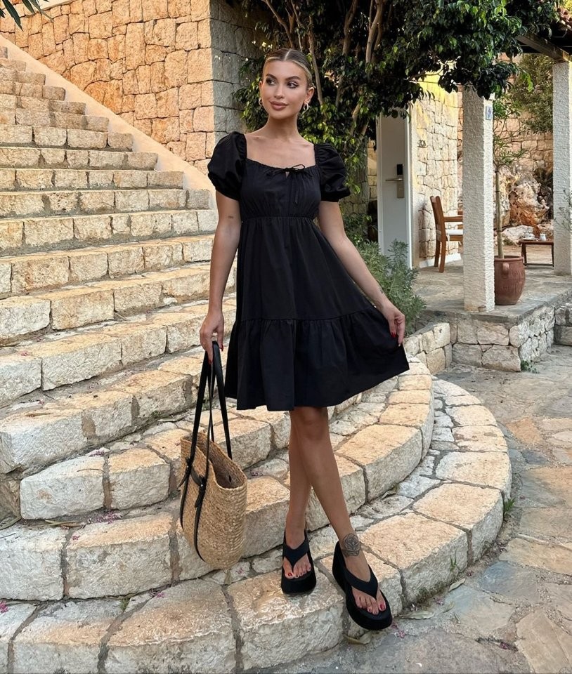 2351 Kloş Poplin Elbise - Siyah
