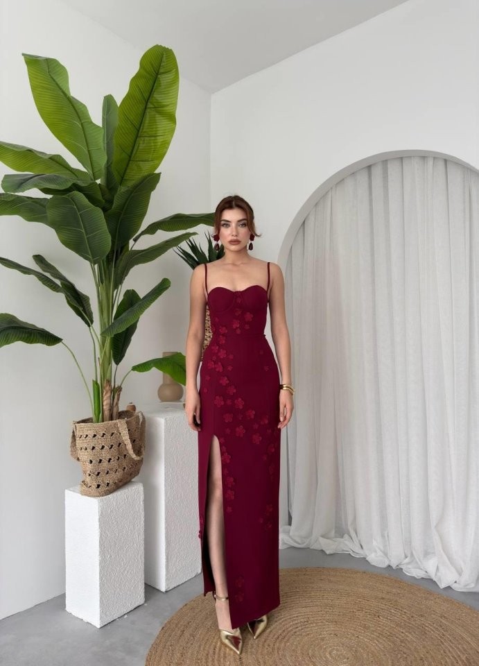 Stor Gül Detaylı Elbise
