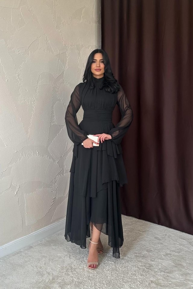 Siyah Bel Detaylı Elbise