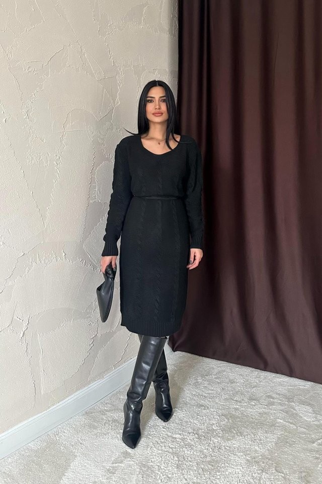 Siyah Kemerli Triko Elbise