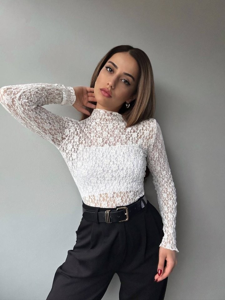 Kadın Likralı Dantel Transparan Uzun Kol Crop Bluz