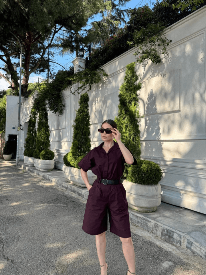 Yakalı Gömlek Kemerli Şortlu Takım - Bordo