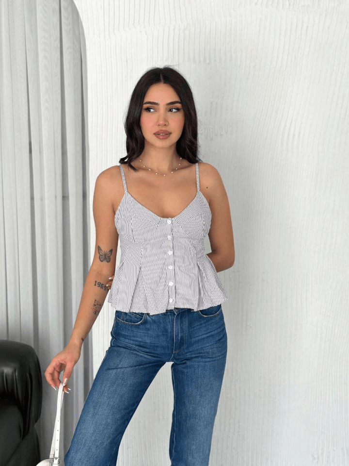 Askılı Dekolte Deraylı Crop - Beyaz