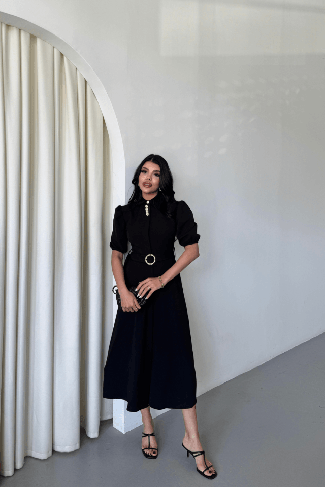 YAKA DÜĞME DETAYLI ELBİSE - Siyah