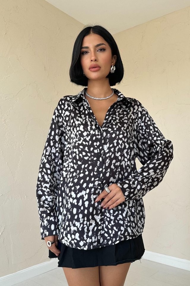 Siyah Leopar Desenli Saten Gömlek