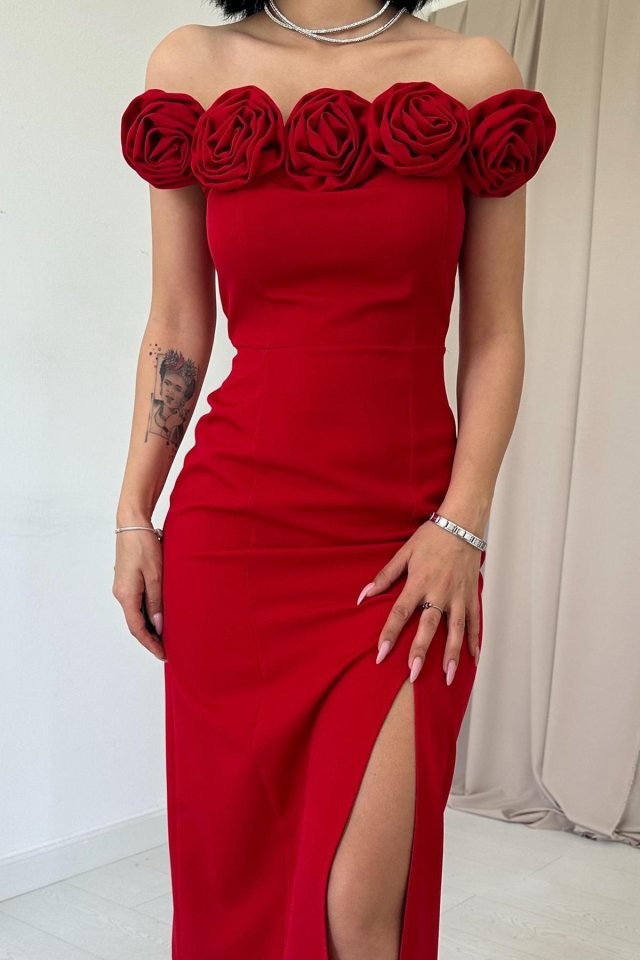 Bebe Mavi Madonna Yaka Güllü Elbise