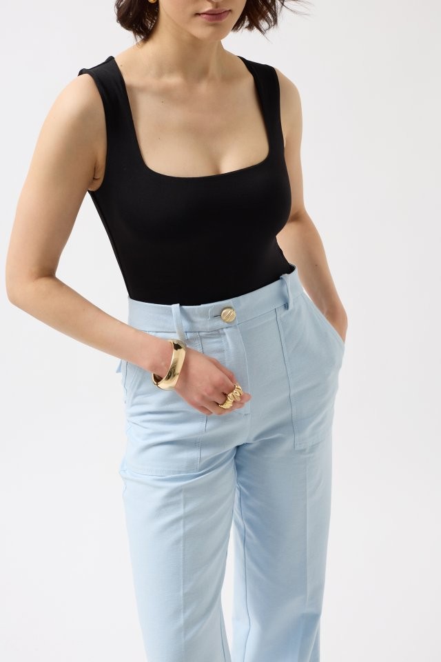 Kare Yaka Kalın Askılı Bodysuit