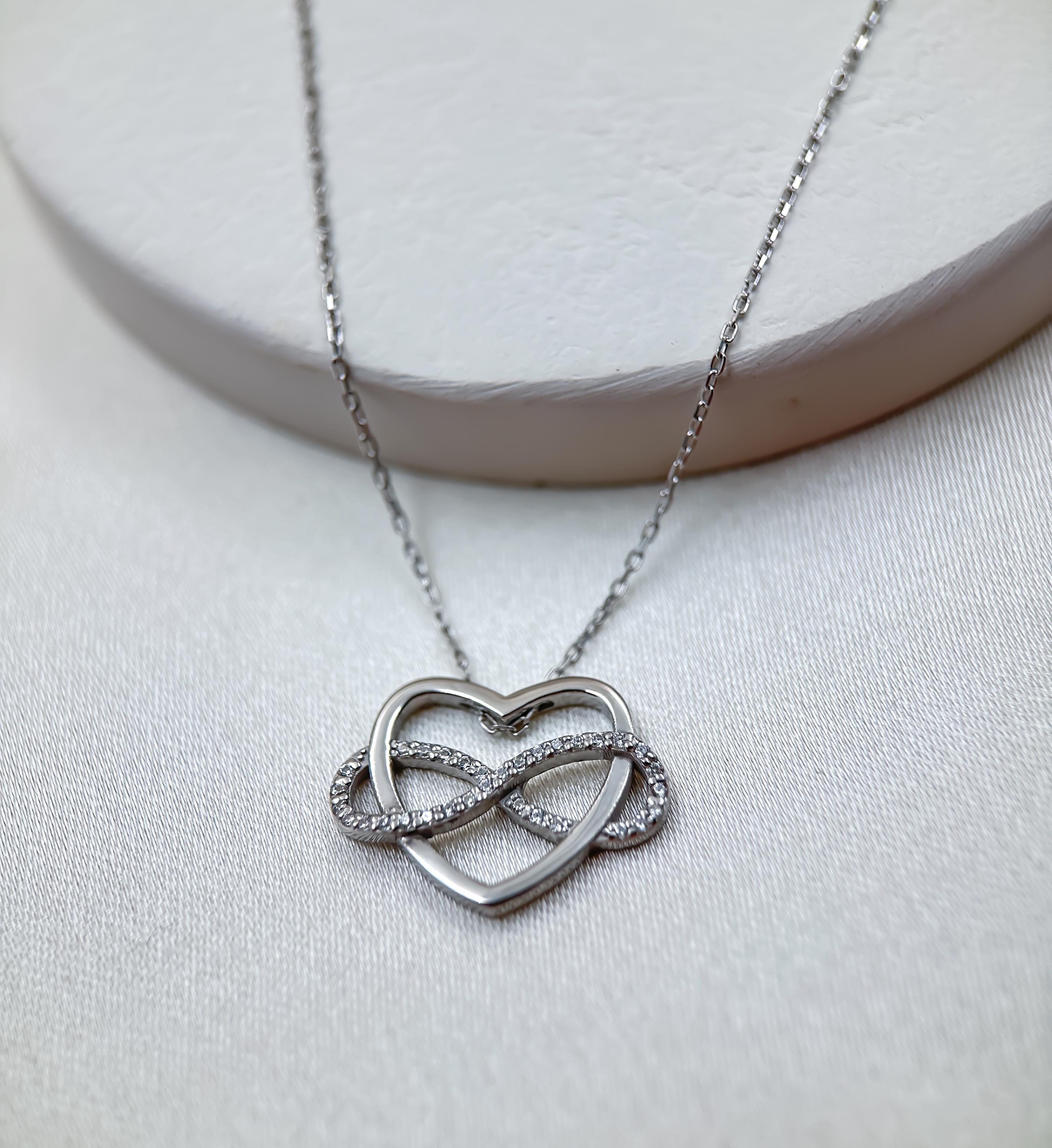 14k Real Gold Intertwined Heart Necklace for Women – Infinity Symbol Necklace – 14k Gold Interlocking Heart Pendant – Perfect Gift for Her