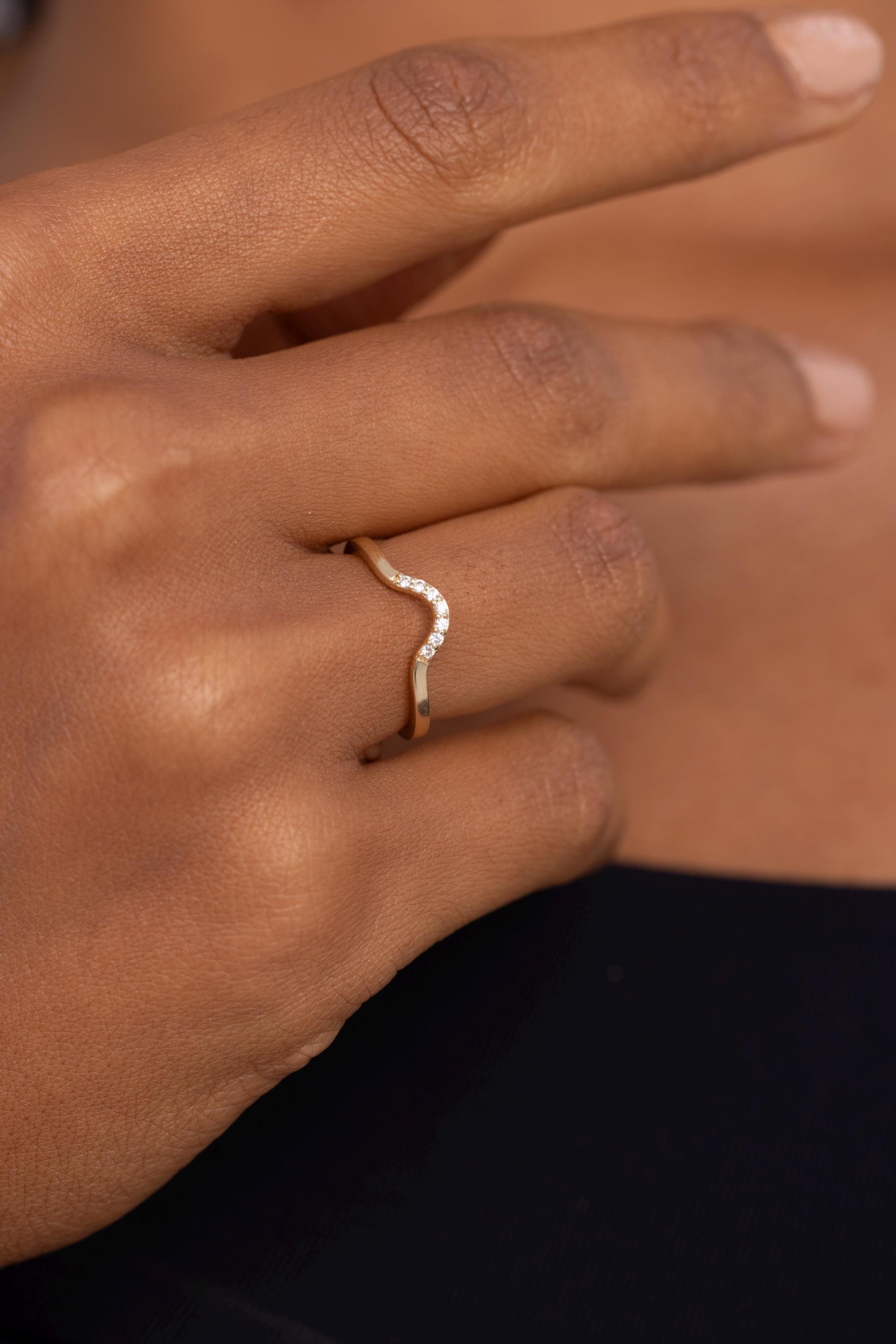 14K Solid Gold Diamond Chevron Ring | Oval Shaped Stack Ring for Women | Real 14K Gold Diamond Jewelry | Perfect Birthday Gift