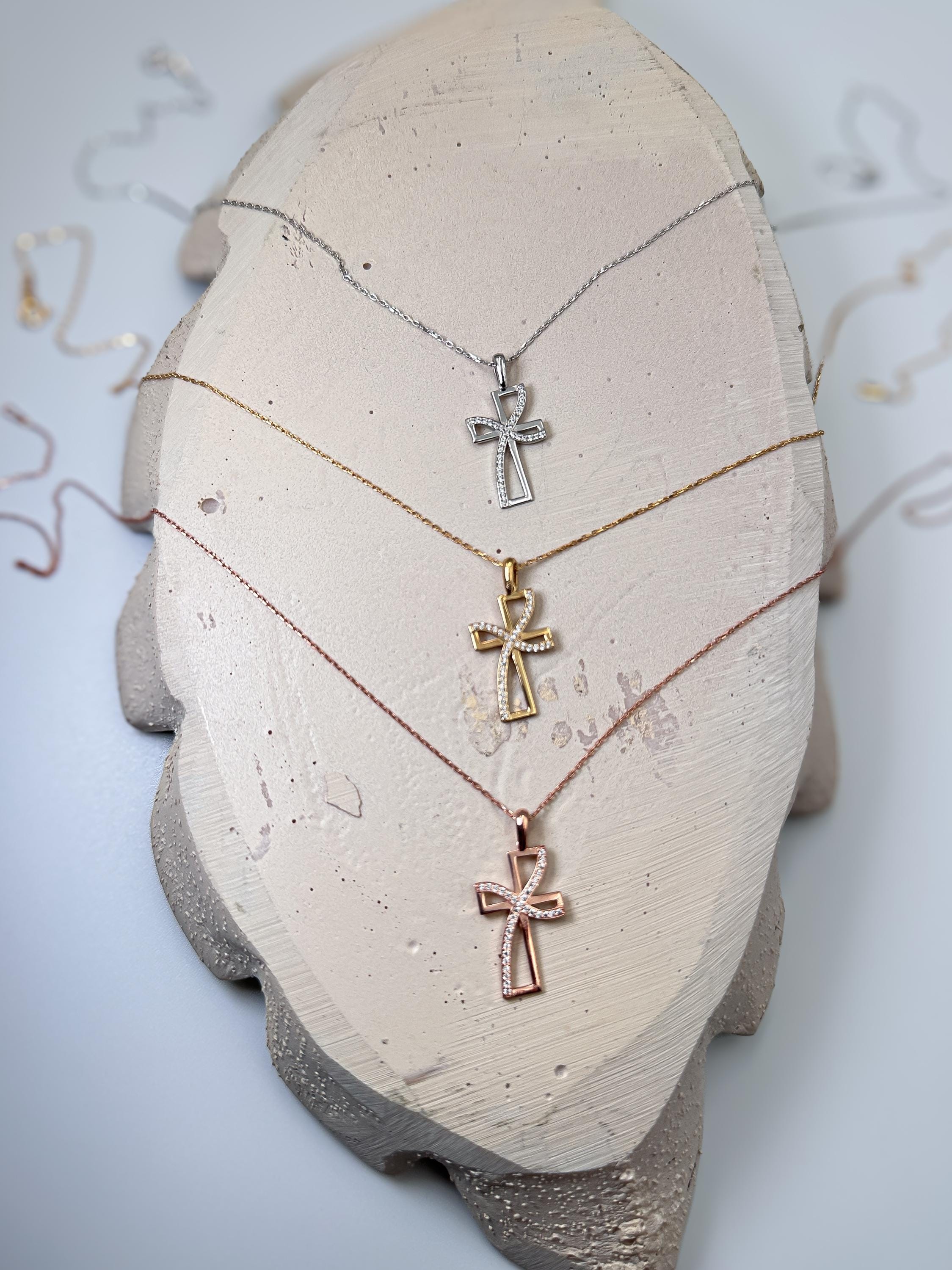 14-karätige Diamant-Kreuz-Halskette aus massivem Gold für Damen | Christlicher Glaubensschmuck | Religiöser Anhänger | Kreuzkette aus echtem Gold | Perfektes Geschenk für sie