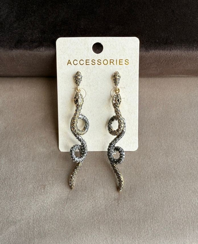 Bijüteri Yılan Taşlı Küpe