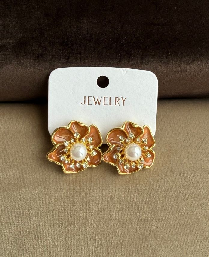 Pirinç Çiçek Turuncu İncili Küpe