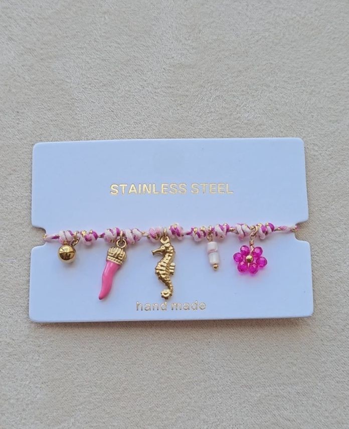 Çelik Pembe Deniz Atı Charmlı İp Bileklik