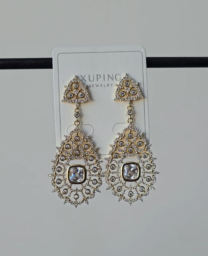 Xuping Elips Taşlı Abiye Gold Küpe
