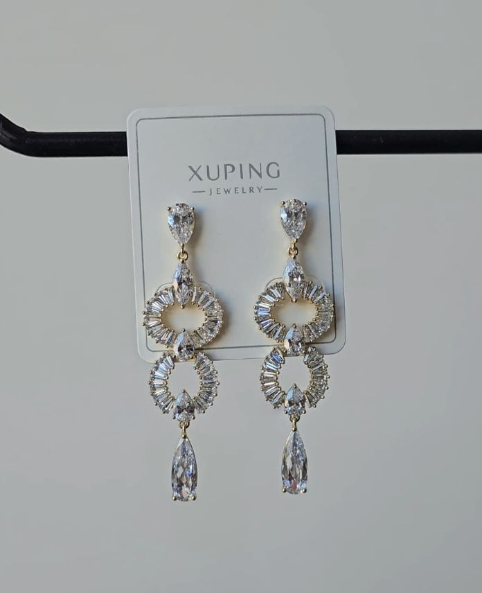 Xuping Elips Baget Taşlı Gold Küpe