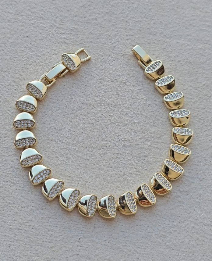 Xuping Elips Taşlı Gold Bileklik