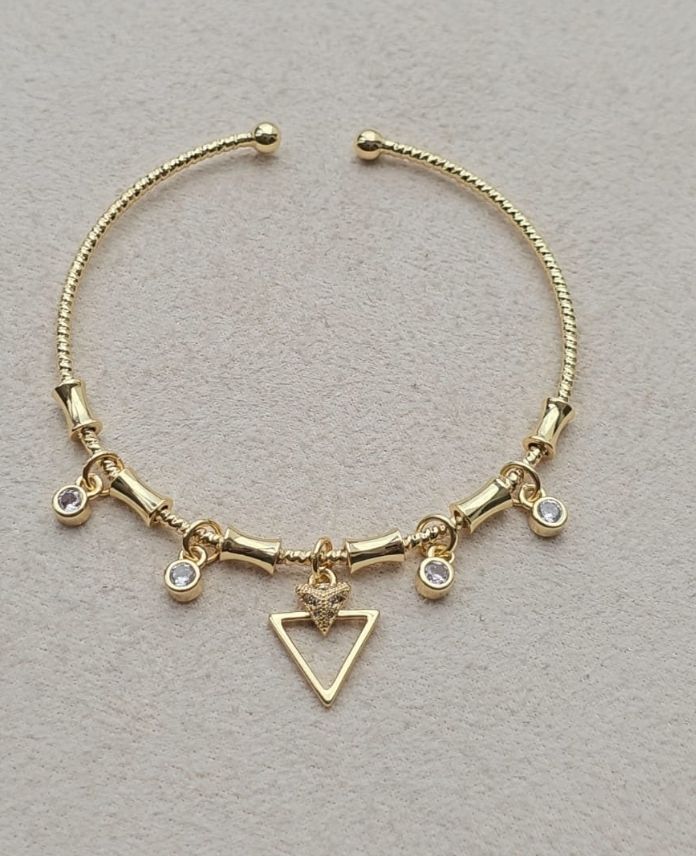 Ysx Açık Üçgen Taşlı 14K Kelepçe