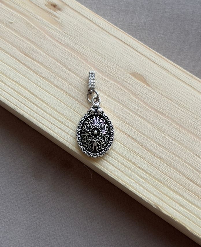 Pirinç Fermuar Charm